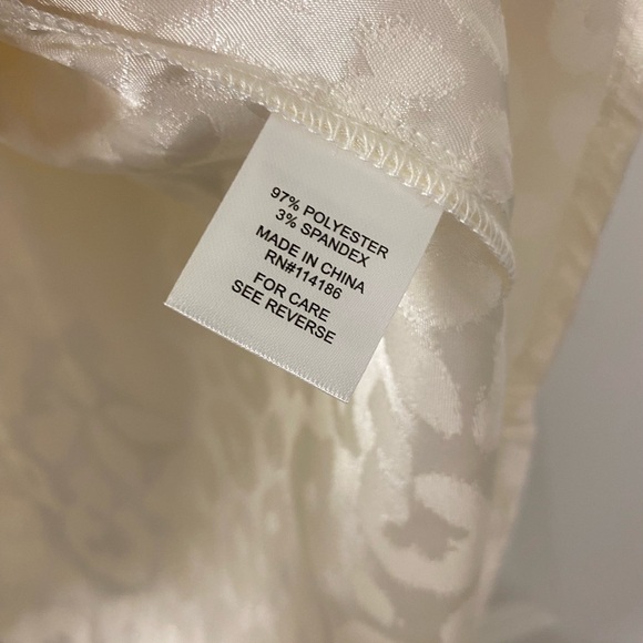 NWT Retrology Cheetah Print White Blouse with Cage Sleeves medium - Picture 6 of 8